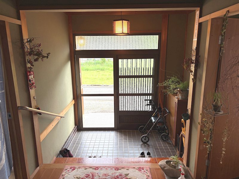 兵庫県朝来市多々良木 現地写真（玄関）