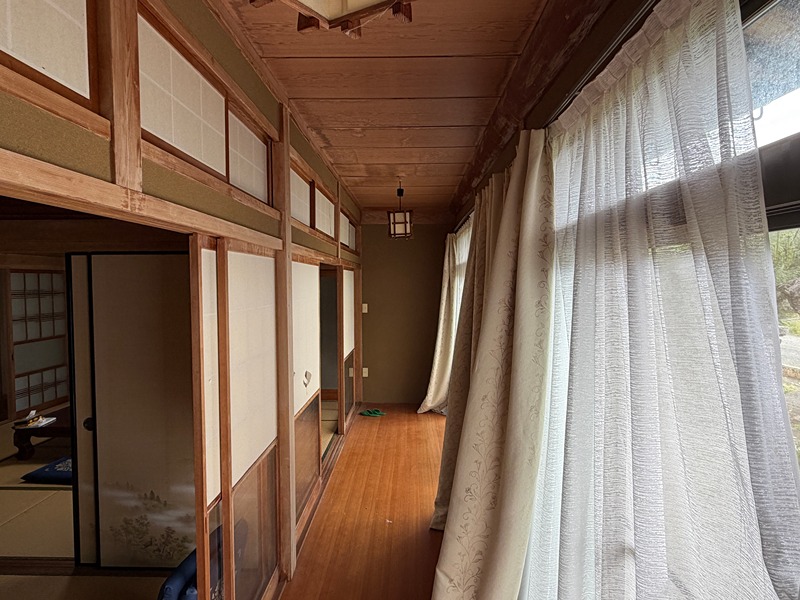 兵庫県朝来市伊由市場 内観写真（リビング）