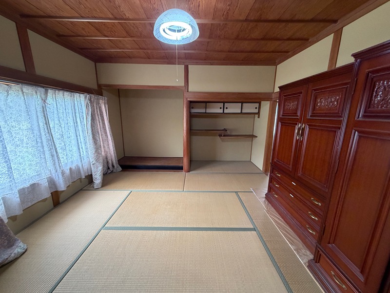 兵庫県朝来市伊由市場 現地写真（玄関）