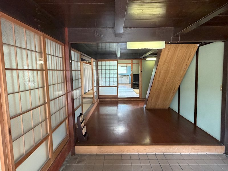 兵庫県養父市堀畑 現地写真（玄関）