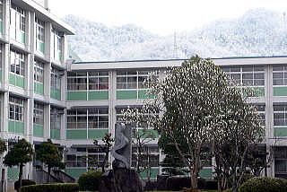 兵庫県朝来市和田山町枚田 高校・高専