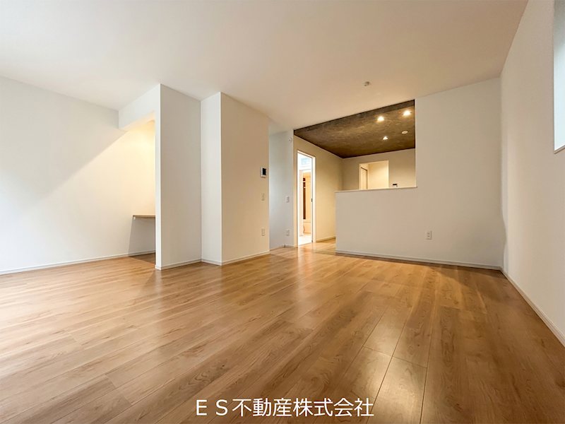 《ES-HOUSE》北区金城町　新築分譲住宅　限定1棟 内観写真（リビング）