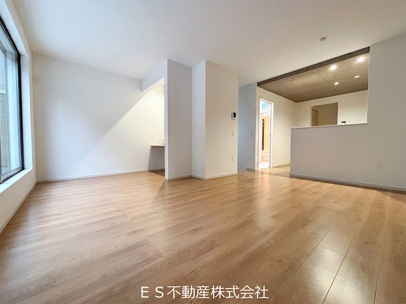《ES-HOUSE》北区金城町　新築分譲住宅　限定1棟 内観写真（リビング）