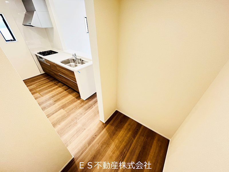 《リーブルガーデン》豊明市二村台1丁目　新築分譲住宅　全2棟　2号棟 内観写真（収納）