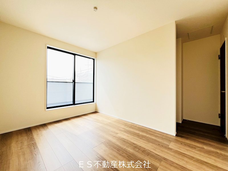 《リーブルガーデン》豊明市二村台1丁目　新築分譲住宅　全2棟　2号棟 内観写真（リビング以外の居室）