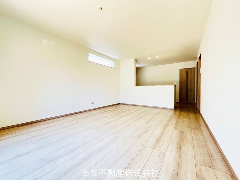 《ハートフルタウン》豊明市栄町西大根　新築分譲住宅　限定1棟 内観写真（リビング）