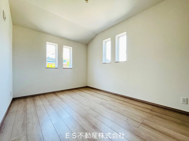 《ハートフルタウン》豊明市栄町西大根　新築分譲住宅　限定1棟 内観写真（リビング以外の居室）