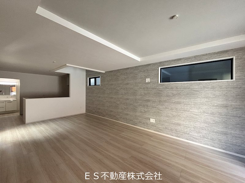 《LIGARE-KIS》緑区鳴海町3期　新築分譲住宅　限定1棟 内観写真（リビング）