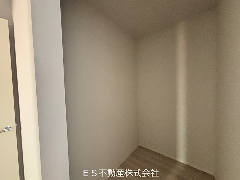 《LIGARE-KIS》緑区鳴海町3期　新築分譲住宅　限定1棟 内観写真（収納）