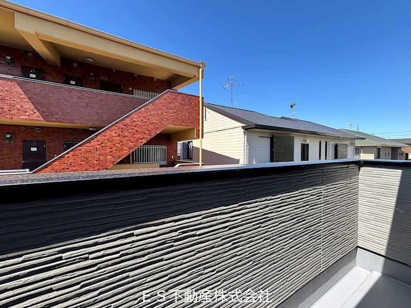 《LIGARE-KIS》緑区鳴海町3期　新築分譲住宅　限定1棟 現地写真（バルコニー）