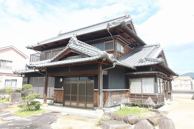 木田郡三木町池戸中古戸建 外観写真