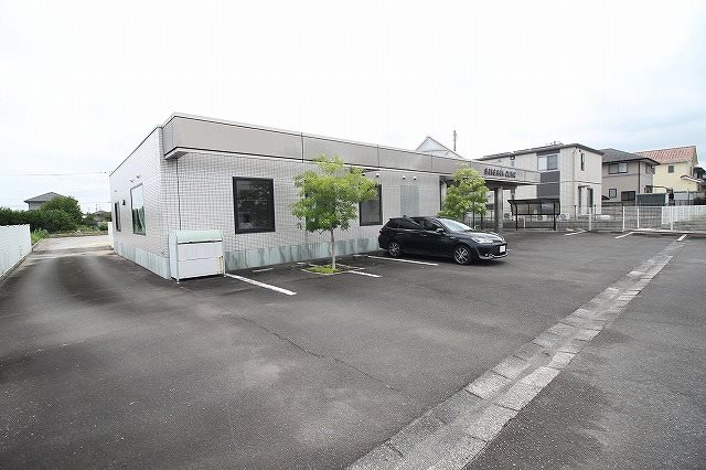 さぬき市長尾名店舗と駐車場 その他