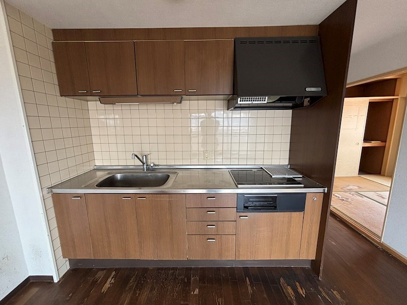 アイランドコート塩屋海岸 内観写真（キッチン）