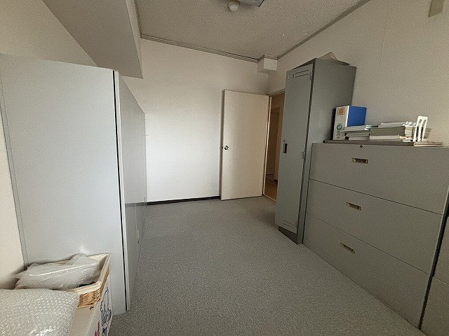石清尾ハイツ 内観写真（リビング以外の居室）