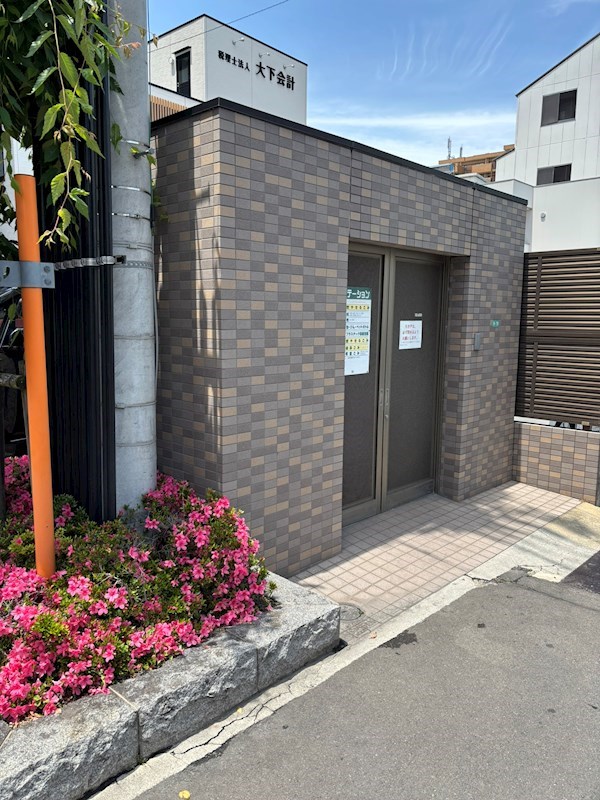 ロイヤルガーデン栗林公園前 その他