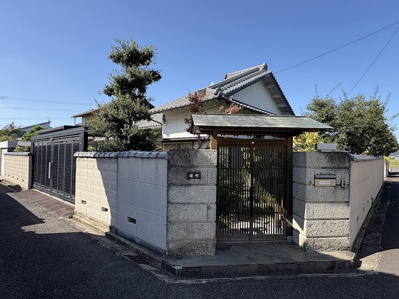高松市一宮町中古建て 外観写真