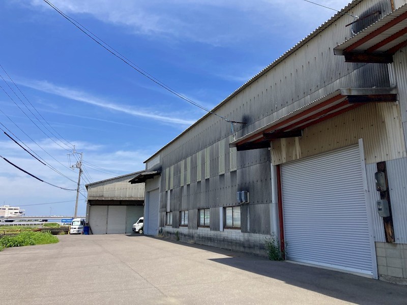 高松市香西東町倉庫2棟売り その他