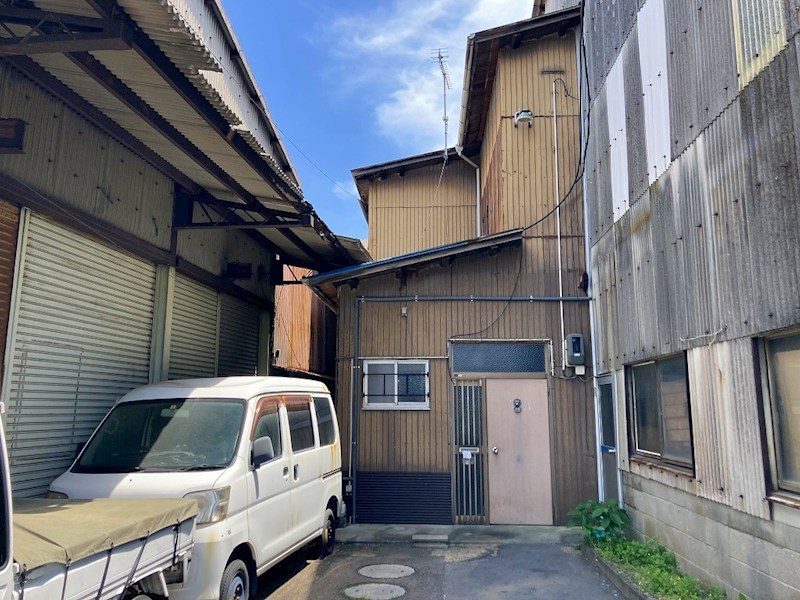 高松市香西東町倉庫2棟売り その他