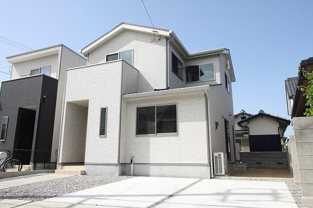 高松市東山崎町借家 外観写真