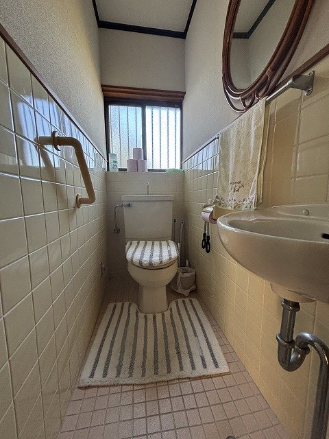 高松市中山町中古戸建 内観写真（トイレ）