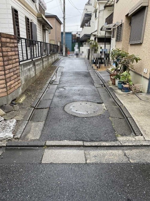 東京都足立区関原２丁目 現地写真（前面道路含む現地写真）