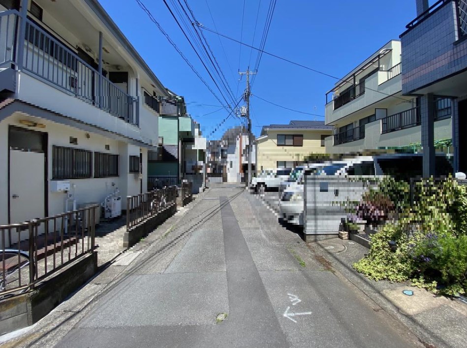 神奈川県川崎市多摩区菅５丁目 現地写真（前面道路含む現地写真）