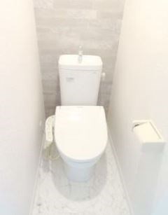 神奈川県横浜市南区中村町２丁目 内観写真（トイレ）