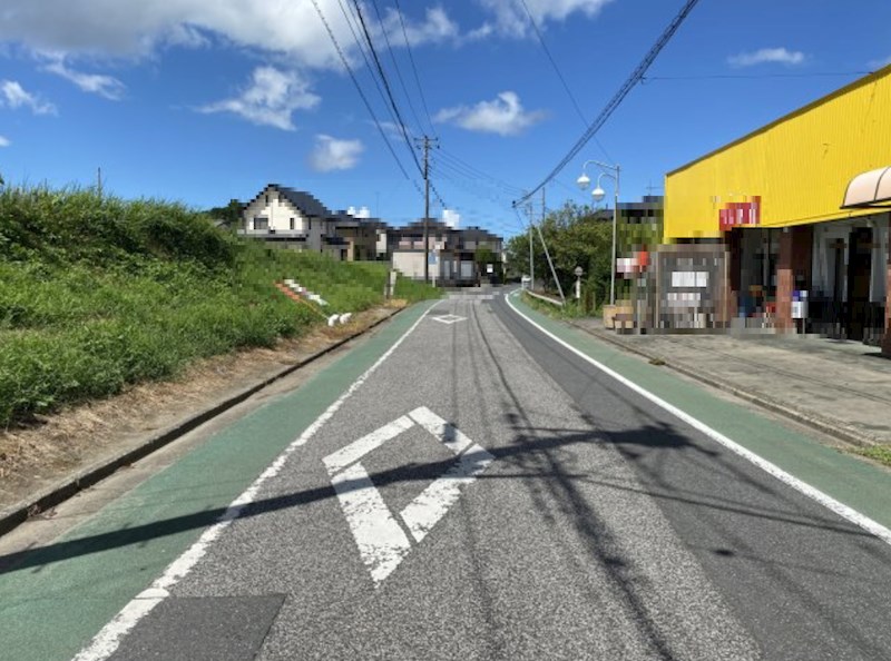 千葉県君津市泉 現地写真（前面道路含む現地写真）