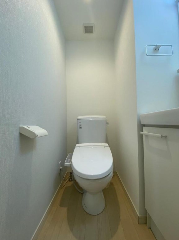 東京都板橋区前野町４丁目 内観写真（トイレ）