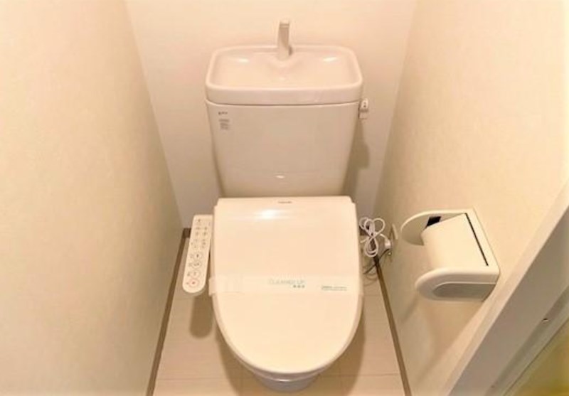 千葉県船橋市本中山２丁目 内観写真（トイレ）