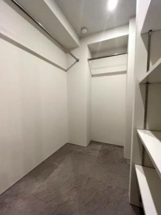 東京都港区南青山７丁目 内観写真（内装）