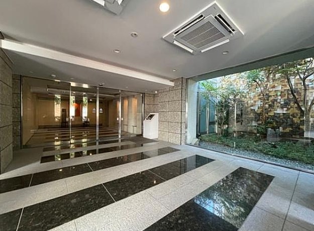 東京都港区三田２丁目 共用部写真（エントランス）