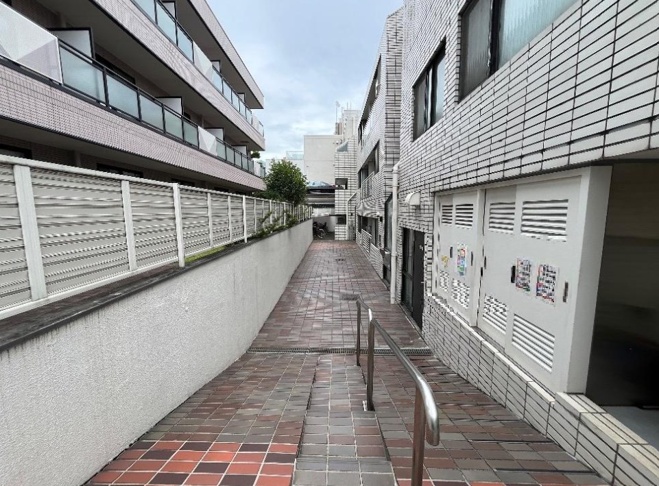 東京都港区西麻布４丁目 現地写真