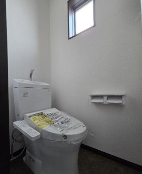 埼玉県越谷市蒲生西町１丁目 内観写真（トイレ）