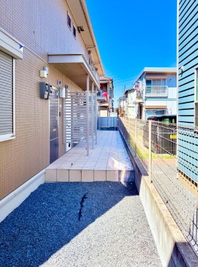 千葉県市原市国分寺台中央５丁目 現地写真（玄関）