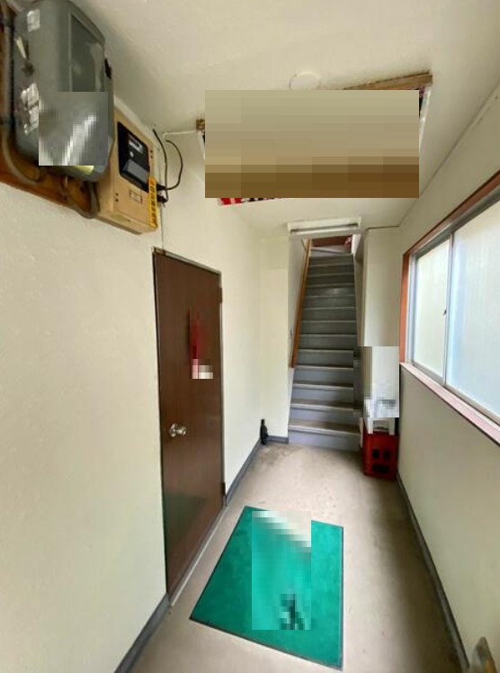 東京都江戸川区南小岩８丁目 現地写真（玄関）