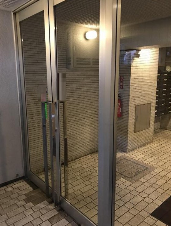 東京都世田谷区新町１丁目 共用部写真（エントランス）