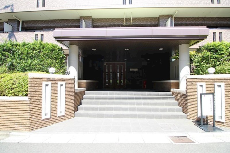 埼玉県さいたま市中央区新中里４丁目 共用部写真（エントランス）