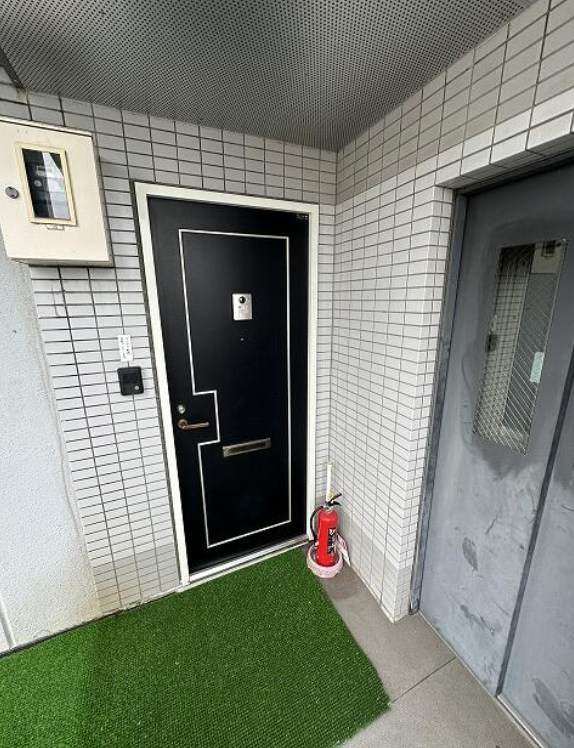 東京都世田谷区上野毛１丁目 現地写真（玄関）