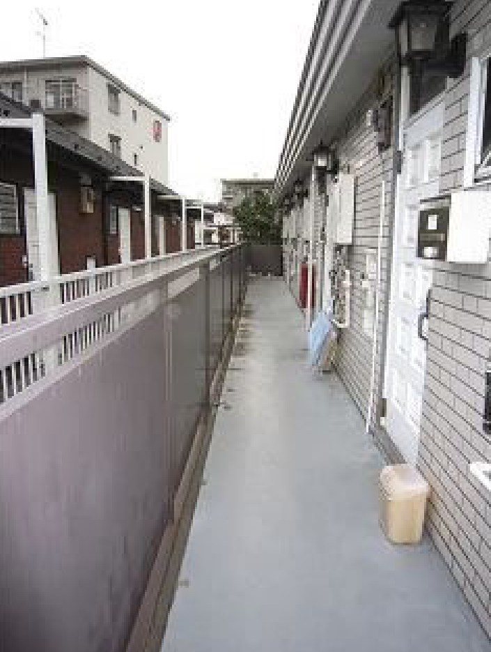千葉県市川市新井３丁目 現地写真（玄関）