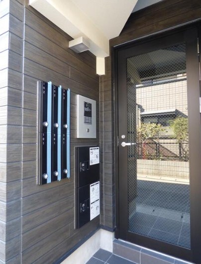 千葉県船橋市前原西８丁目 現地写真（玄関）
