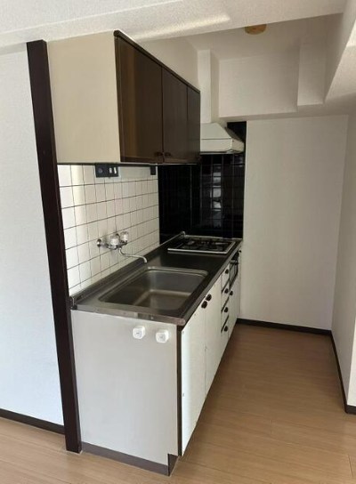 神奈川県横浜市磯子区原町 内観写真（キッチン）