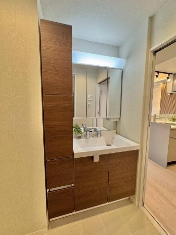 東京都品川区西五反田６丁目 内観写真（洗面台・洗面所）