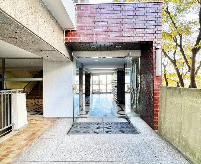 東京都品川区上大崎４丁目 共用部写真（エントランス）