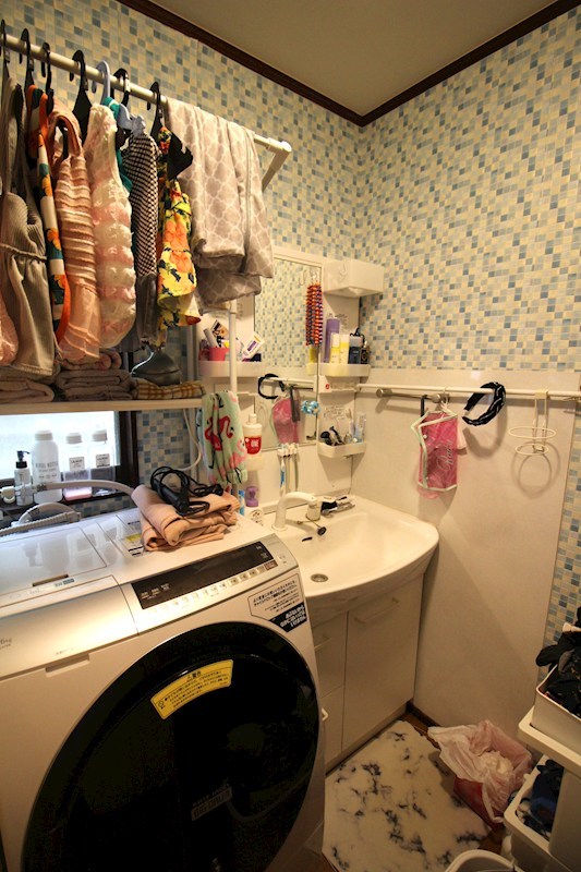 西陵7丁目中古戸建 内観写真（洗面台・洗面所）
