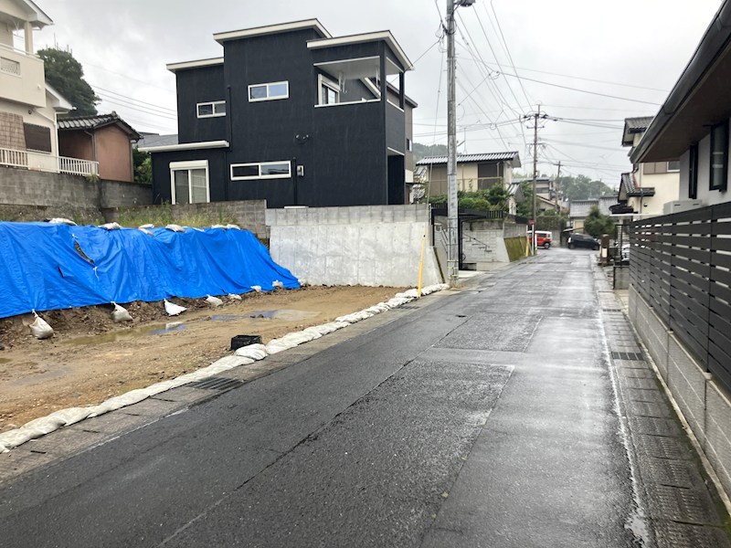 鹿児島県鹿児島市錦江台１丁目 現地写真（前面道路含む現地写真）