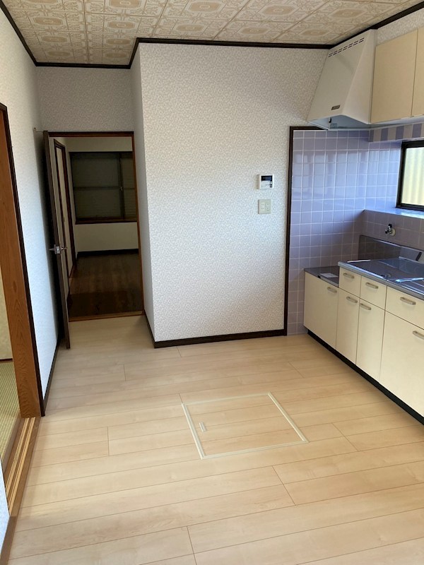 平川町一戸建て 内観写真（キッチン）