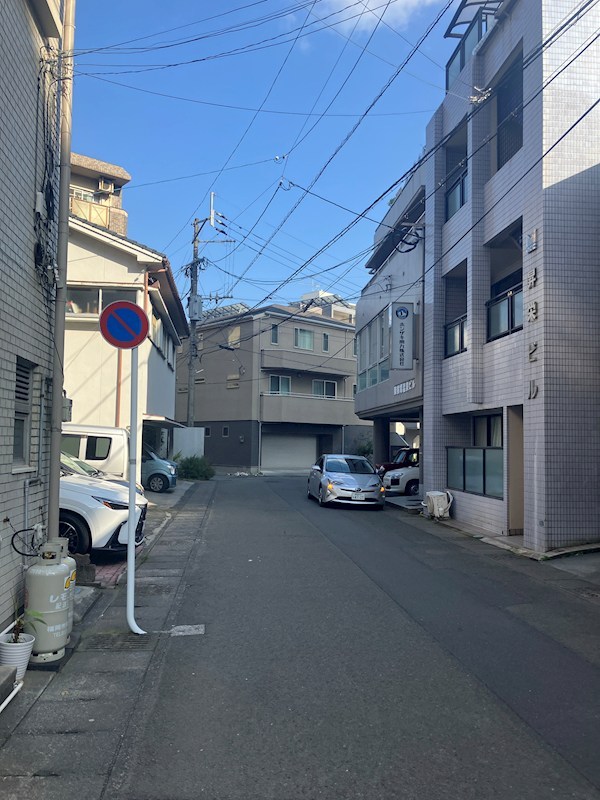昇栄ビル 現地写真（前面道路含む現地写真）