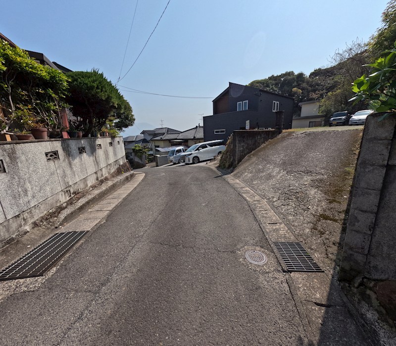鹿児島県鹿児島市小原町 現地写真（前面道路含む現地写真）
