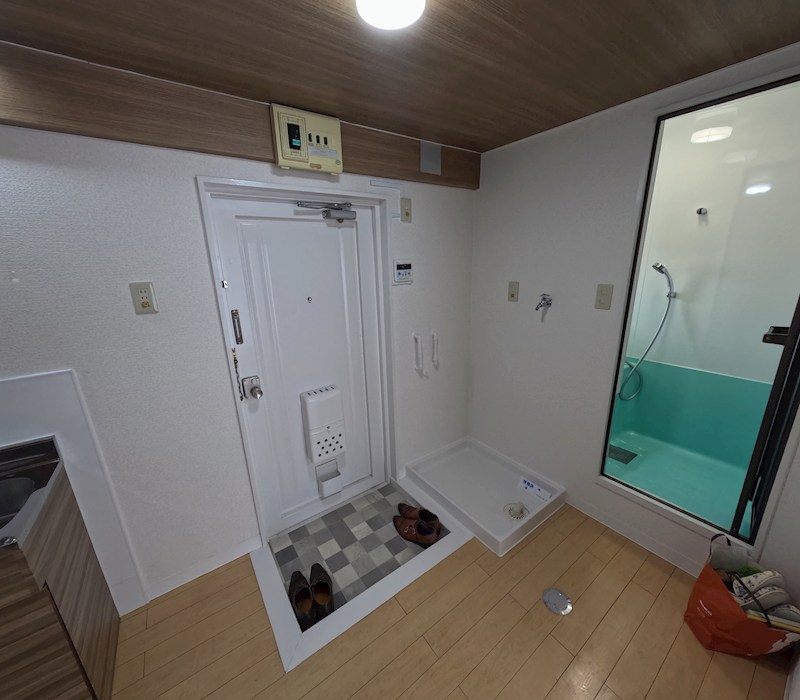 鹿児島県鹿児島市下荒田４丁目 現地写真（玄関）